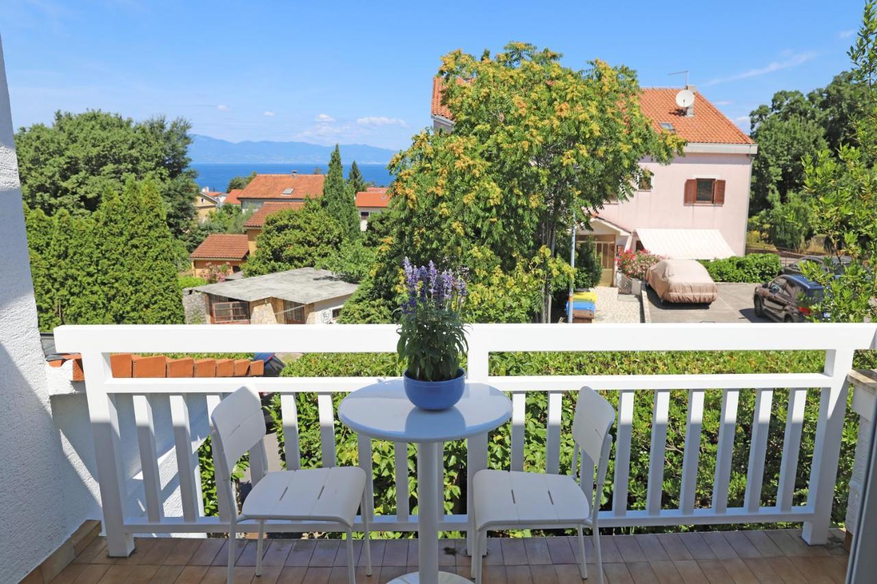 Apartment Hudan Малинска Екстериор снимка
