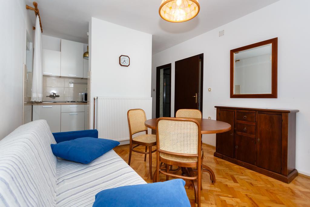 Apartment Hudan Малинска Екстериор снимка