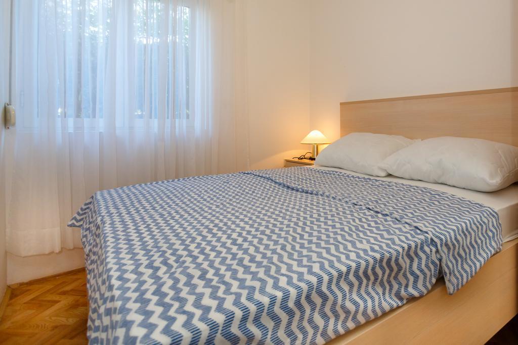 Apartment Hudan Малинска Екстериор снимка