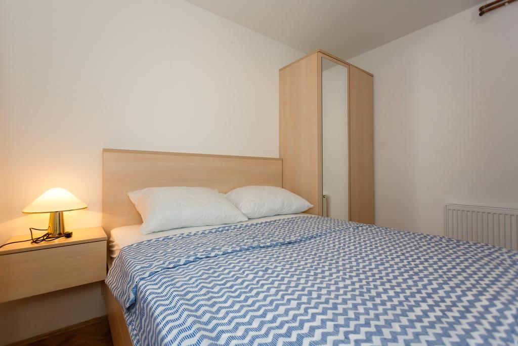 Apartment Hudan Малинска Екстериор снимка