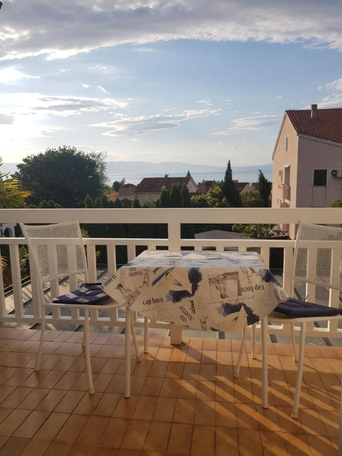 Apartment Hudan Малинска Екстериор снимка