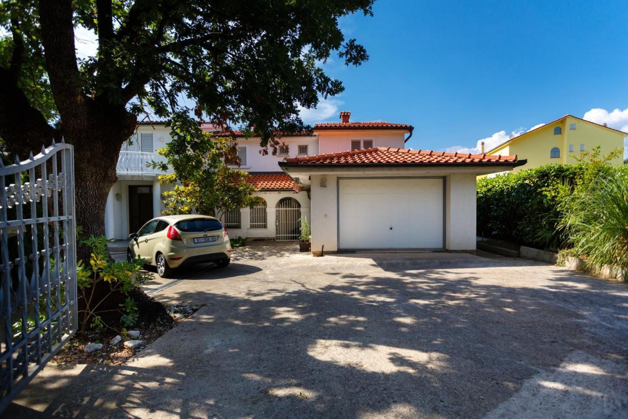 Apartment Hudan Малинска Екстериор снимка
